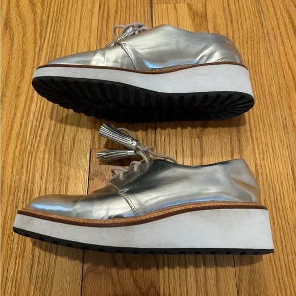 Loeffler Randall Callie Leather Wedge Oxfords in Silver Size 6